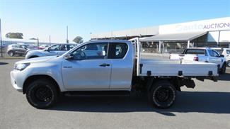 2018 Toyota Hilux - Thumbnail