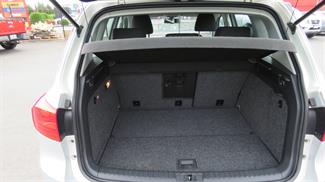 2013 Volkswagen Tiguan - Thumbnail