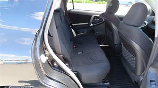 2009 Toyota Vanguard - Thumbnail