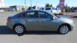 2016 Holden Cruze - Thumbnail
