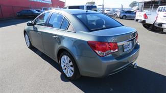 2016 Holden Cruze - Thumbnail