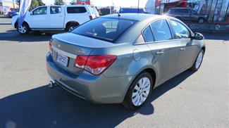2016 Holden Cruze - Thumbnail