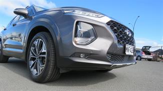 2019 Hyundai Santa Fe - Thumbnail