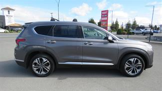 2019 Hyundai Santa Fe - Thumbnail