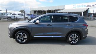 2019 Hyundai Santa Fe - Thumbnail