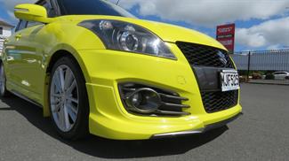 2013 Suzuki Swift - Thumbnail