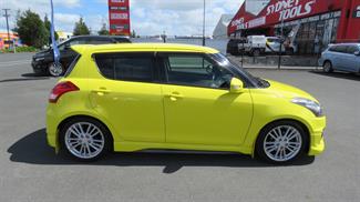 2013 Suzuki Swift - Thumbnail