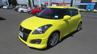 2013 Suzuki Swift - Thumbnail