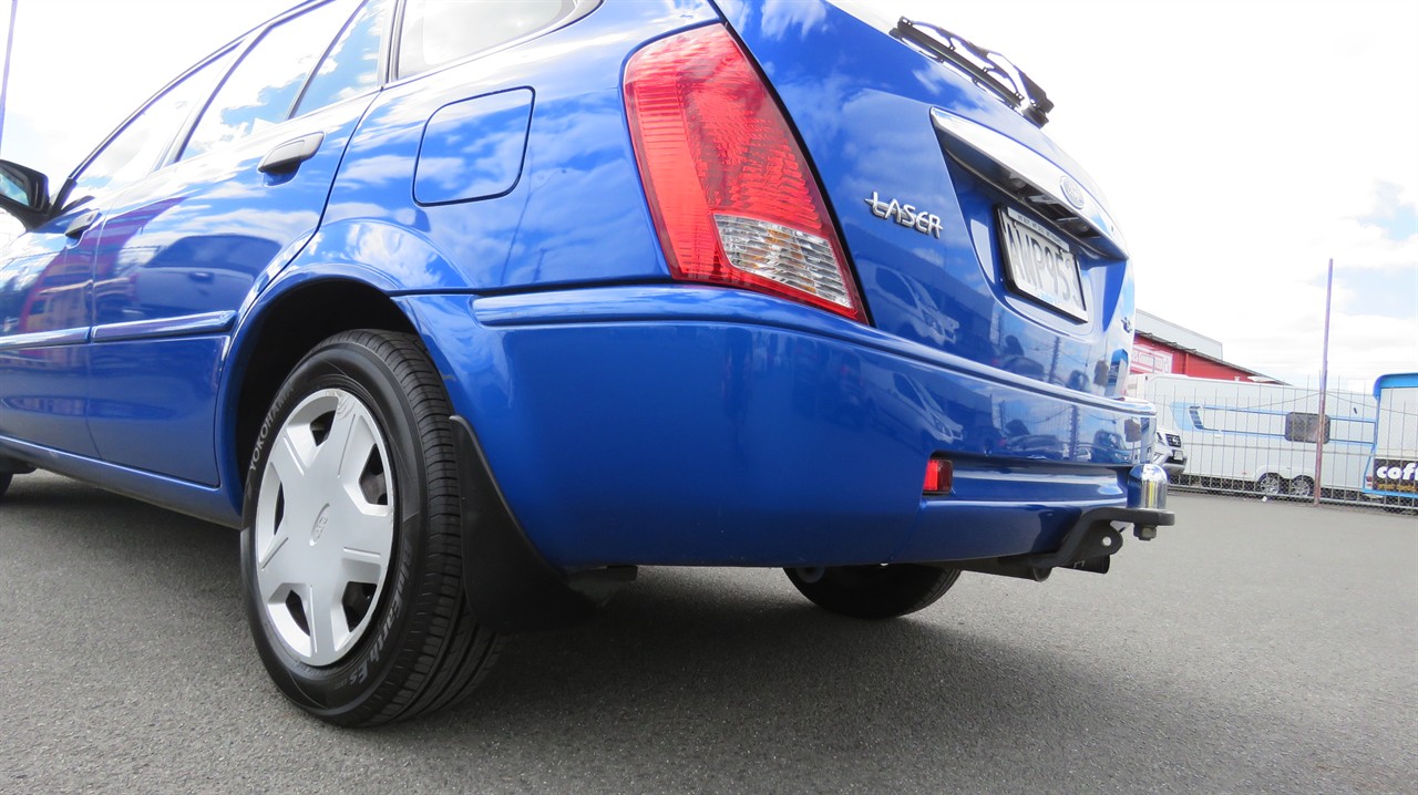 2002 Ford Laser