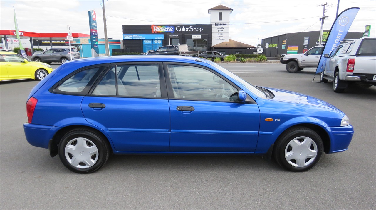 2002 Ford Laser