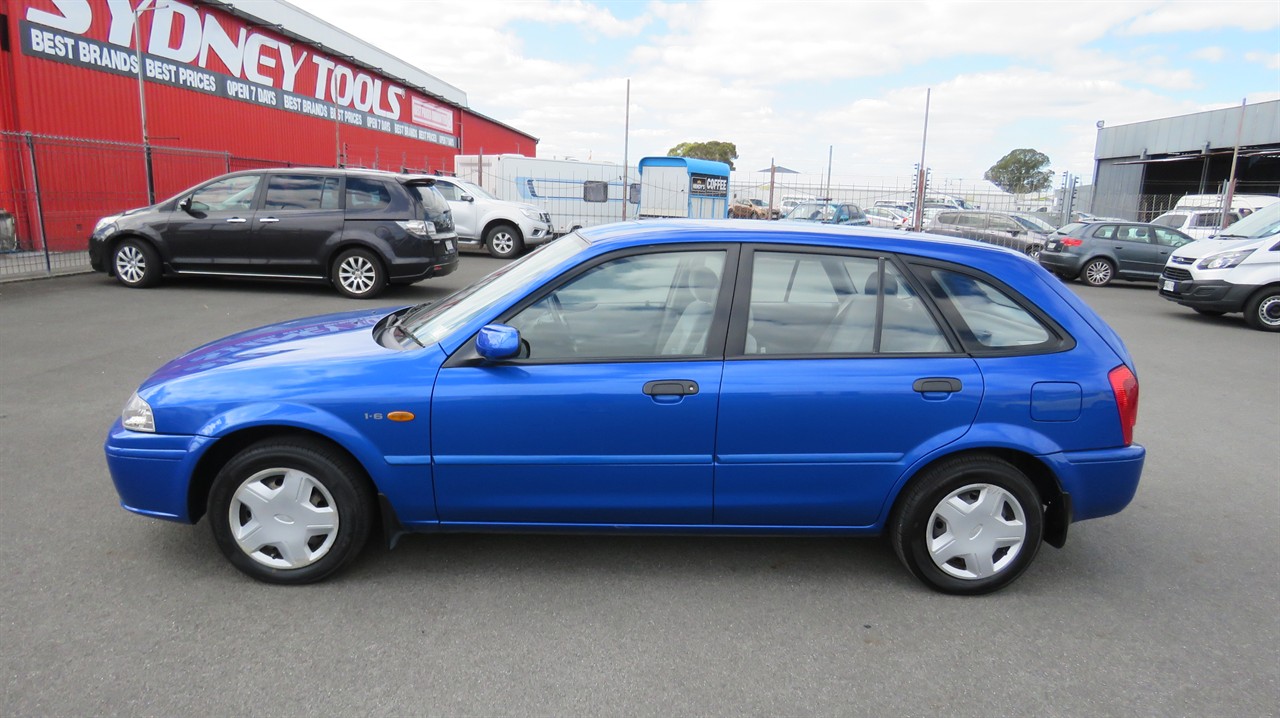 2002 Ford Laser