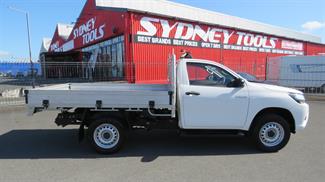 2018 Toyota Hilux - Thumbnail