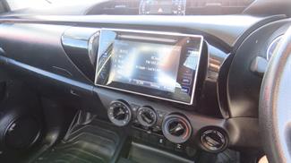 2018 Toyota Hilux - Thumbnail