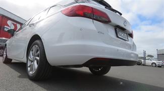 2019 Holden Astra - Thumbnail