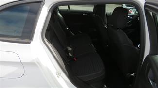 2019 Holden Astra - Thumbnail