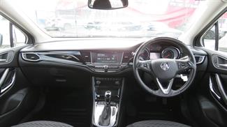 2019 Holden Astra - Thumbnail