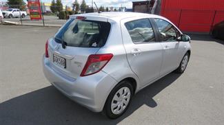 2012 Toyota Yaris - Thumbnail