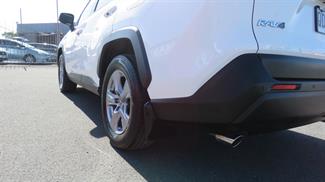 2023 Toyota RAV4 - Thumbnail