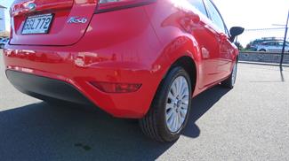 2011 Ford Fiesta - Thumbnail