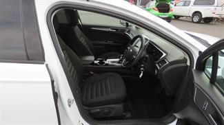 2016 Ford Mondeo - Thumbnail