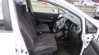 2006 Nissan Tiida - Thumbnail