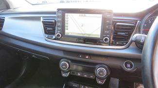 2019 Kia Rio - Thumbnail