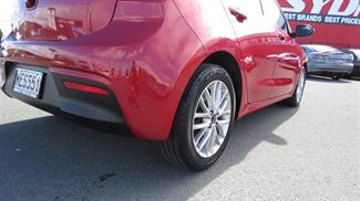 2019 Kia Rio - Thumbnail