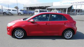 2019 Kia Rio - Thumbnail