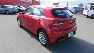 2019 Kia Rio - Thumbnail