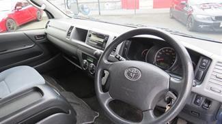 2012 Toyota Hiace - Thumbnail