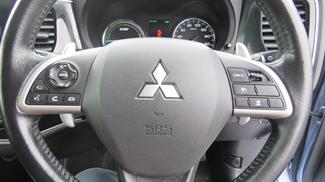 2014 Mitsubishi Outlander - Thumbnail