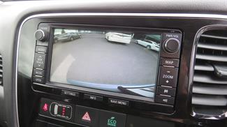 2014 Mitsubishi Outlander - Thumbnail