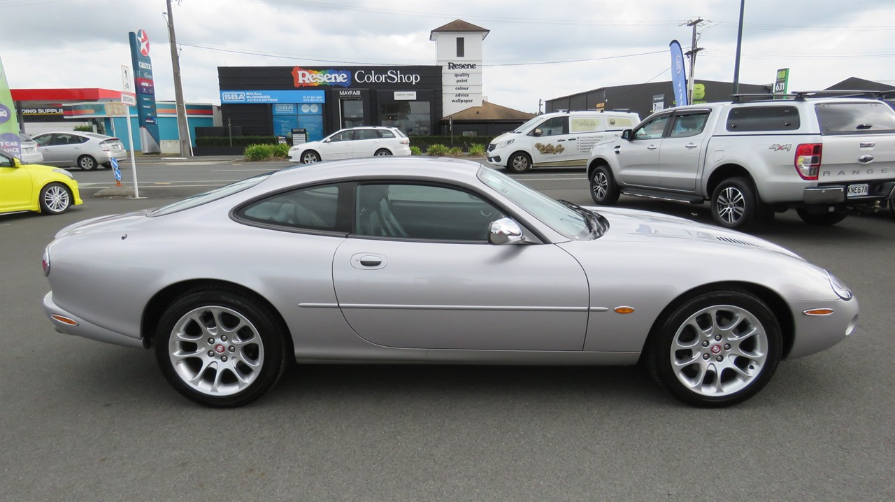2001 Jaguar Xkr