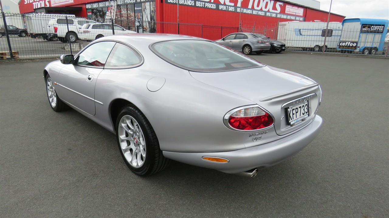 2001 Jaguar Xkr