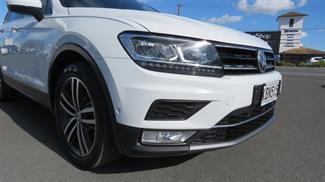 2016 Volkswagen Tiguan - Thumbnail