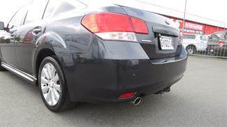 2010 Subaru Legacy - Thumbnail