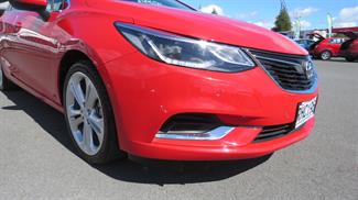 2018 Holden Astra - Thumbnail