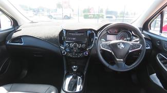 2018 Holden Astra - Thumbnail