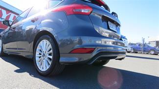 2016 Ford Focus - Thumbnail