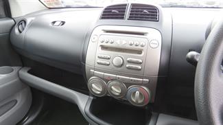 2010 Daihatsu Sirion - Thumbnail