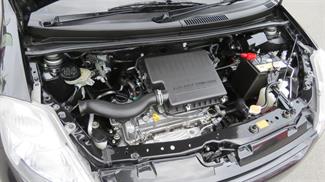 2010 Daihatsu Sirion - Thumbnail