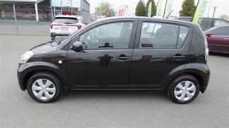 2010 Daihatsu Sirion - Thumbnail