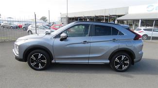 2023 Mitsubishi Eclipse Cross - Thumbnail