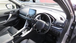 2023 Mitsubishi Eclipse Cross - Thumbnail