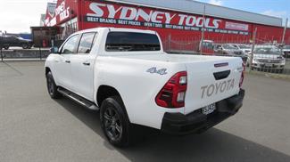 2026 Toyota Hilux - Thumbnail