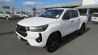 2026 Toyota Hilux - Thumbnail