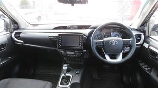 2026 Toyota Hilux - Thumbnail