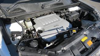 2011 Toyota Kluger - Thumbnail