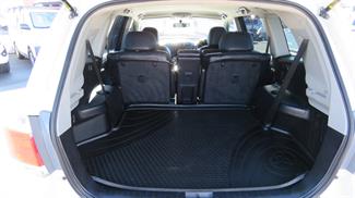 2011 Toyota Kluger - Thumbnail