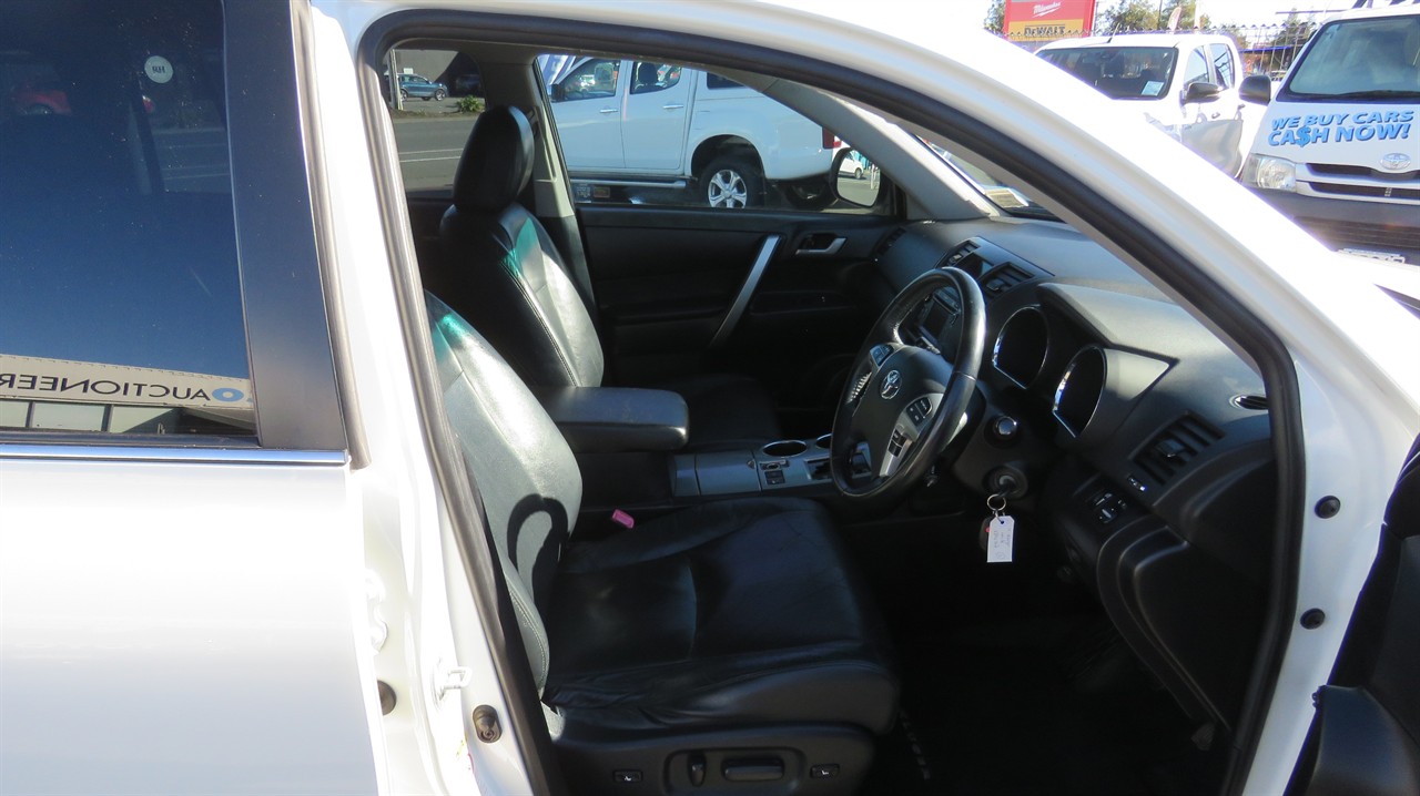 2011 Toyota Kluger
